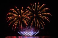 /album/fotogalerie-ohnostroje-fireworks/dsc4440-goteborgs-fyrverkeri-vzpominky-na-mistry-jpg/